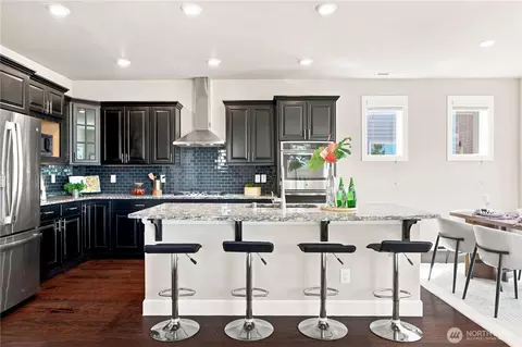 Kitchen - 17814 42nd Ave SE, Bothell, WA 98012 photo 5 of 5