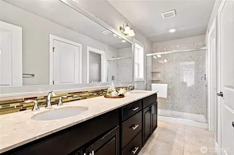 Bath - 17814 42nd Ave SE, Bothell, WA 98012 photo 2 of 3