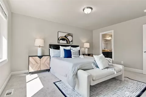 Bedroom - 17814 42nd Ave SE, Bothell, WA 98012 photo 1 of 4