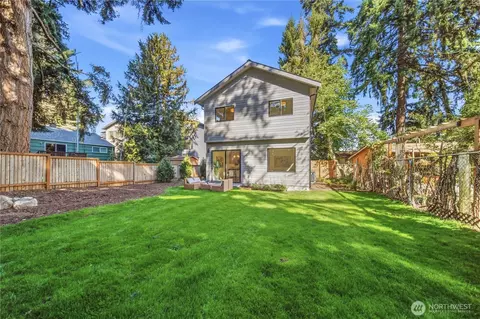 14338 Bagley Ave N #B, Seattle, WA 98133