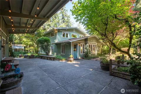3033 28th Ave NW, Olympia, WA 98502