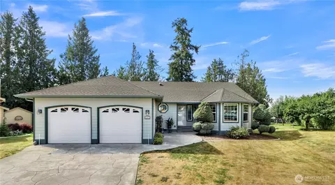 2901 Montgomery Pl, Mount Vernon, WA 98274