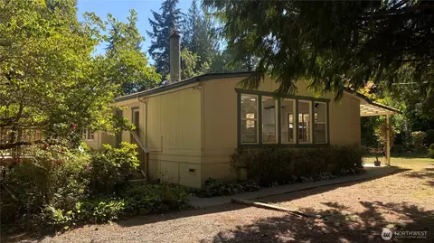 295 NE Averys Ln, Poulsbo, WA 98370