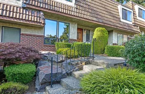8719 238th St SW #B3, Edmonds, WA 98026