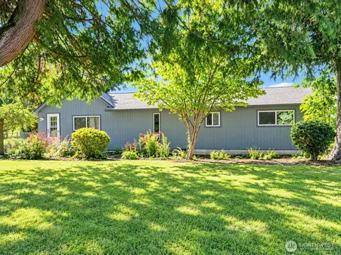 22588 Grip Rd, Sedro Woolley, WA 98284