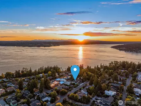 615 617 13th Ave W, Kirkland, WA 98033