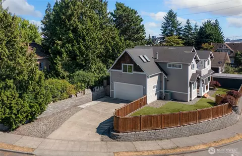 7208 8th Ave NE, Seattle, WA 98115