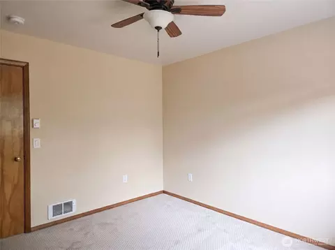 Bedroom - 131 Duke Dr, Sequim, WA 98382 photo 4 of 4