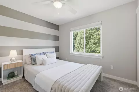 Bedroom - 14813 99th Pl NE, Bothell, WA 98011 photo 5 of 6