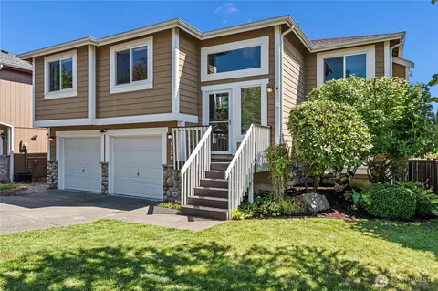 1132 Villanova St NE, Olympia, WA 98516