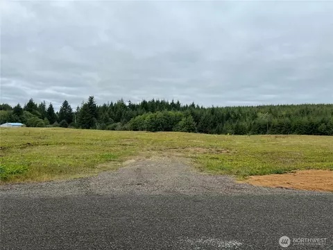 32 Grass Creek Rd, Hoquiam, WA 98550