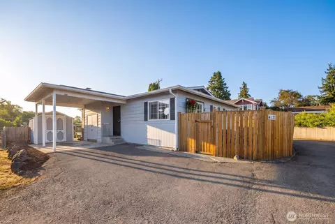 4131 21st Ave SW, Seattle, WA 98106