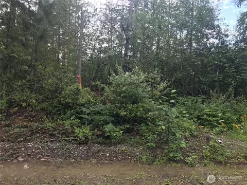 2633 NE Strand Rd, Bremerton, WA 98311