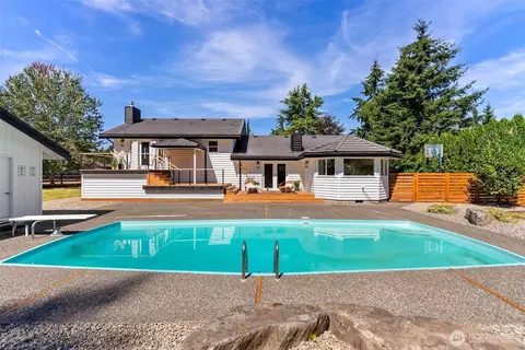 Exterior - 25717 SE 398th St, Enumclaw, WA 98022 photo 1 of 14