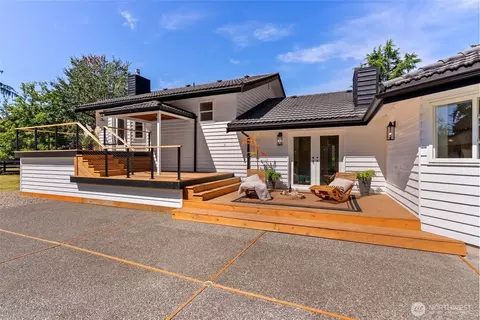 Exterior - 25717 SE 398th St, Enumclaw, WA 98022 photo 11 of 14