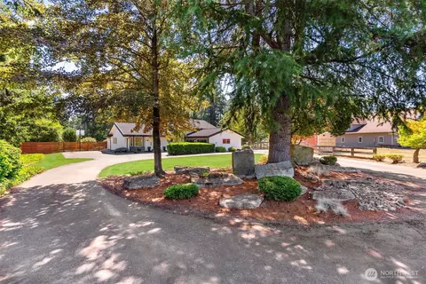 Exterior - 25717 SE 398th St, Enumclaw, WA 98022 photo 5 of 14