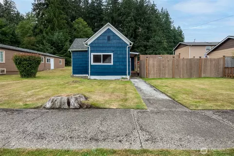 1720 2nd St, Cosmopolis, WA 98537