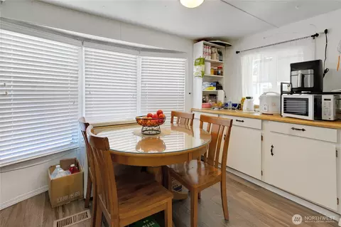 Dining - 17103 Spanaway Loop Rd S #26, Spanaway, WA 98387 photo 1 of 1