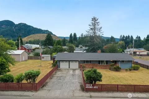 102 W Adams Ave, Morton, WA 98356