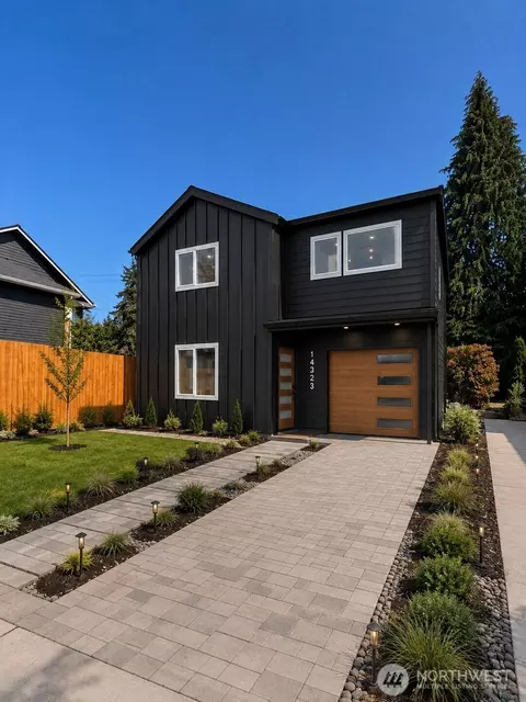 513 N 122nd St, Seattle, WA 98133