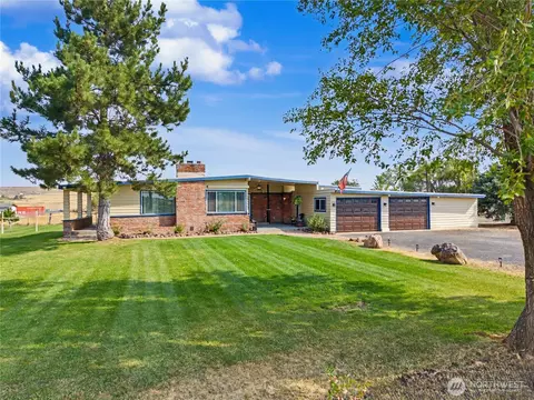3416 Road 20 NE, Soap Lake, WA 98851