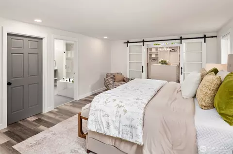 Bedroom - 18226 Baldwin Rd, Bothell, WA 98012 photo 2 of 4
