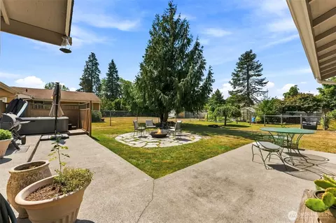 Exterior - 1442 Loraine St, Enumclaw, WA 98022 photo 2 of 9