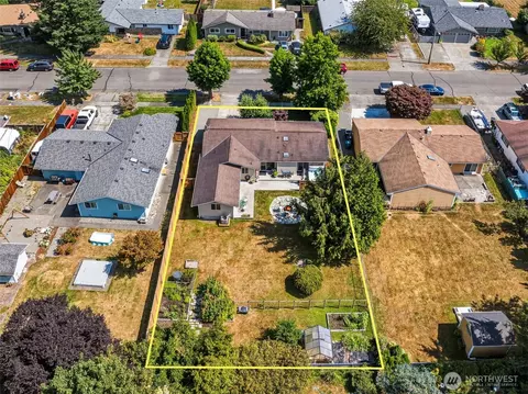 View/Area - 1442 Loraine St, Enumclaw, WA 98022 photo 3 of 5