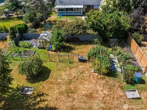 View/Area - 1442 Loraine St, Enumclaw, WA 98022 photo 2 of 5