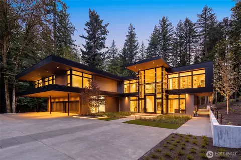6752 266th Ct SE, Issaquah, WA 98029