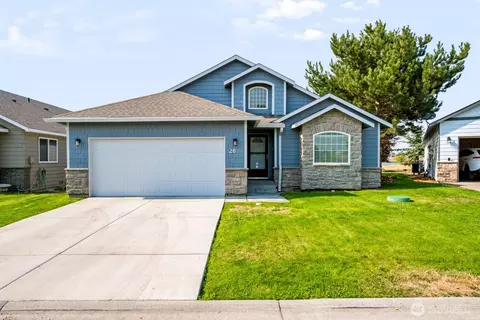 1300 W Marina Dr #26, Moses Lake, WA 98837