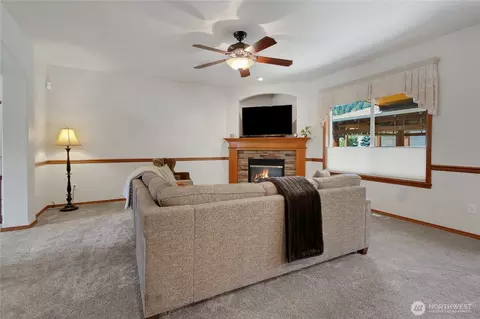 Living - 13714 143rd Ave E, Orting, WA 98360 photo 2 of 2