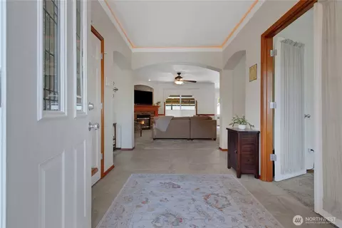 Entry Way - 13714 143rd Ave E, Orting, WA 98360 photo 1 of 1