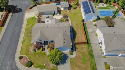 View/Area - 13714 143rd Ave E, Orting, WA 98360 photo 2 of 2