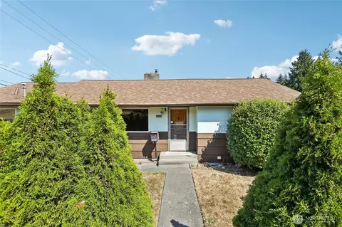 13004 Ambaum Blvd SW, Burien, WA 98146