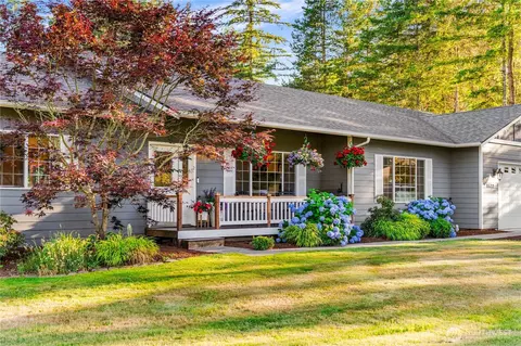 8522 Charmont Ln SW, Olympia, WA 98512