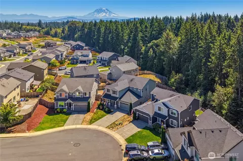 18511 128th Ave E, Puyallup, WA 98374