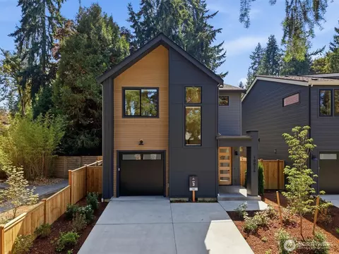 10026 Slater Ave NE, Kirkland, WA 98033