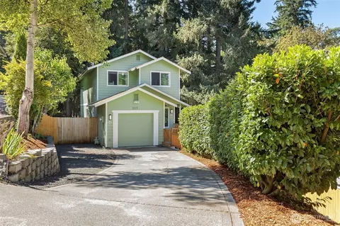 3315 1st St, Bremerton, WA 98312