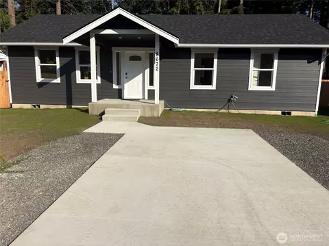 8668 Bell Ct, Maple Falls, WA 98266