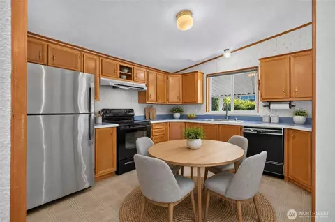Kitchen - 23825 15th Ave SE #302, Bothell, WA 98021 photo 1 of 4