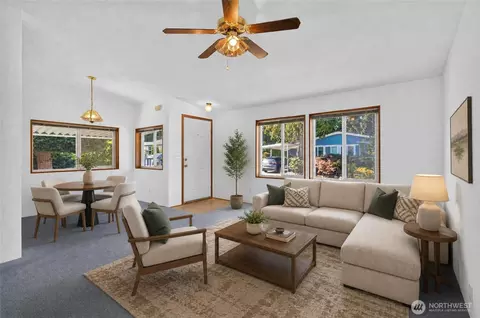 Living - 23825 15th Ave SE #302, Bothell, WA 98021 photo 2 of 6