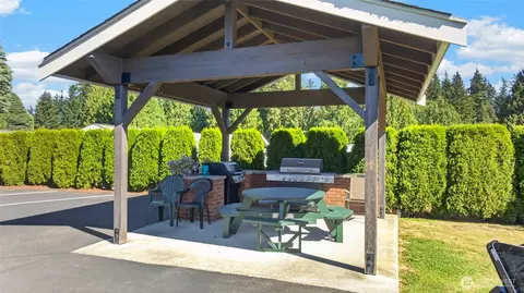 View/Area - 23825 15th Ave SE #302, Bothell, WA 98021 photo 5 of 6