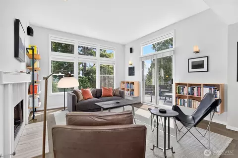 Living - 2518 E Roy St, Seattle, WA 98112 photo 4 of 8