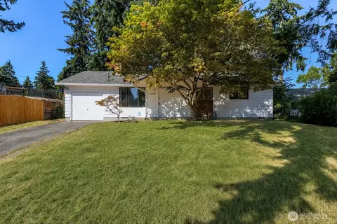 30303 6th Ave SW, Federal Way, WA 98023