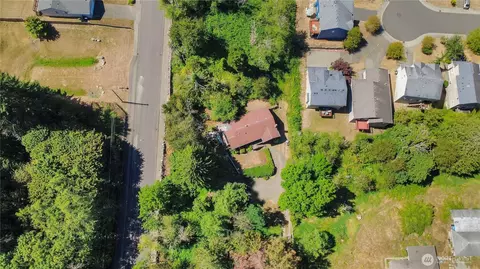 View/Area - 18404 14th Ave E, Spanaway, WA 98387 photo 2 of 6