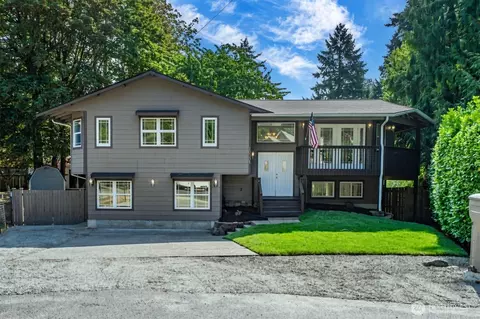 10731 133rd Ave E, Puyallup, WA 98374