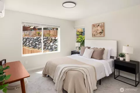 Bedroom - 5814 Lowell Larimer Rd #D4, Everett, WA 98208 photo 4 of 5