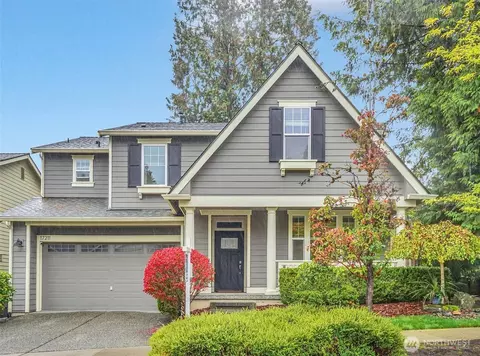 17211 NE 117th Way, Redmond, WA 98052