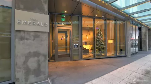 121 Stewart St #905, Seattle, WA 98101